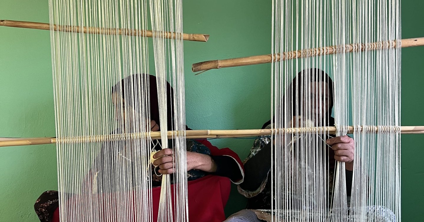 RETIRO TEXTIL MARRUECOS | Tejido de alfombras Beréberes | Talleres Nómadas thumbnail