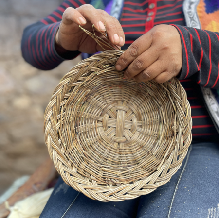 Viaje artesano al Valle Sagrado en Perú thumbnail