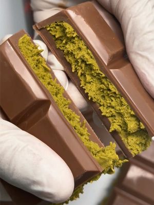 Our Dubai Chocolate got its Valentine’s moment 💝✨ Watch as we transform our viral favorite into something extra special 
