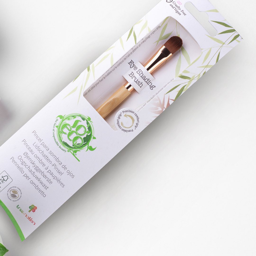 | PACKAGING | @soecobrushes had tasked me with re-designing their existing Product range. 🎋

The hand crafted handles ar