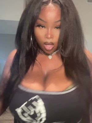 i couldnt be a video vixen in the early 2000s i cant take nothing serious 😂😂 #bvbygirlty_ #babygirlty_ #foryou #bodyposi