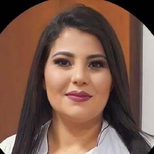 Dra. Simone Cardoso Especialista em Clinica Geral thumbnail