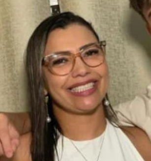 Alice Vendedora Trajje thumbnail