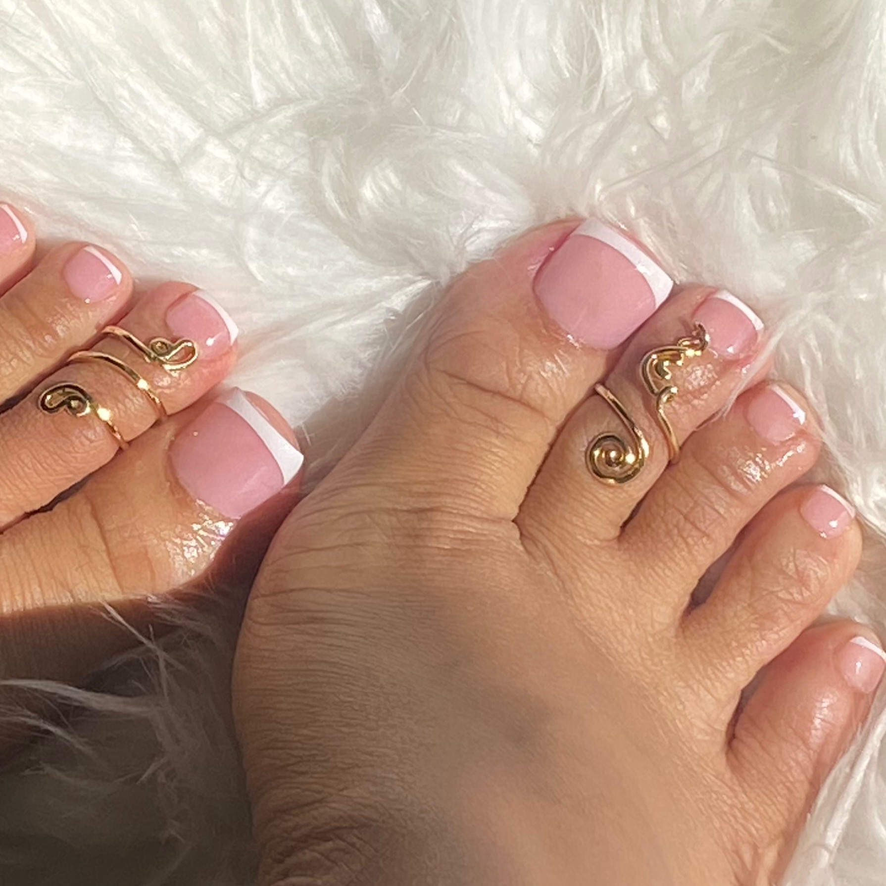 SHOP FRENCH TIP TOE PRESSONS thumbnail