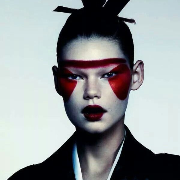 Crafting a centennial history: Traditional black Kimono's meticulous creation process. thumbnail