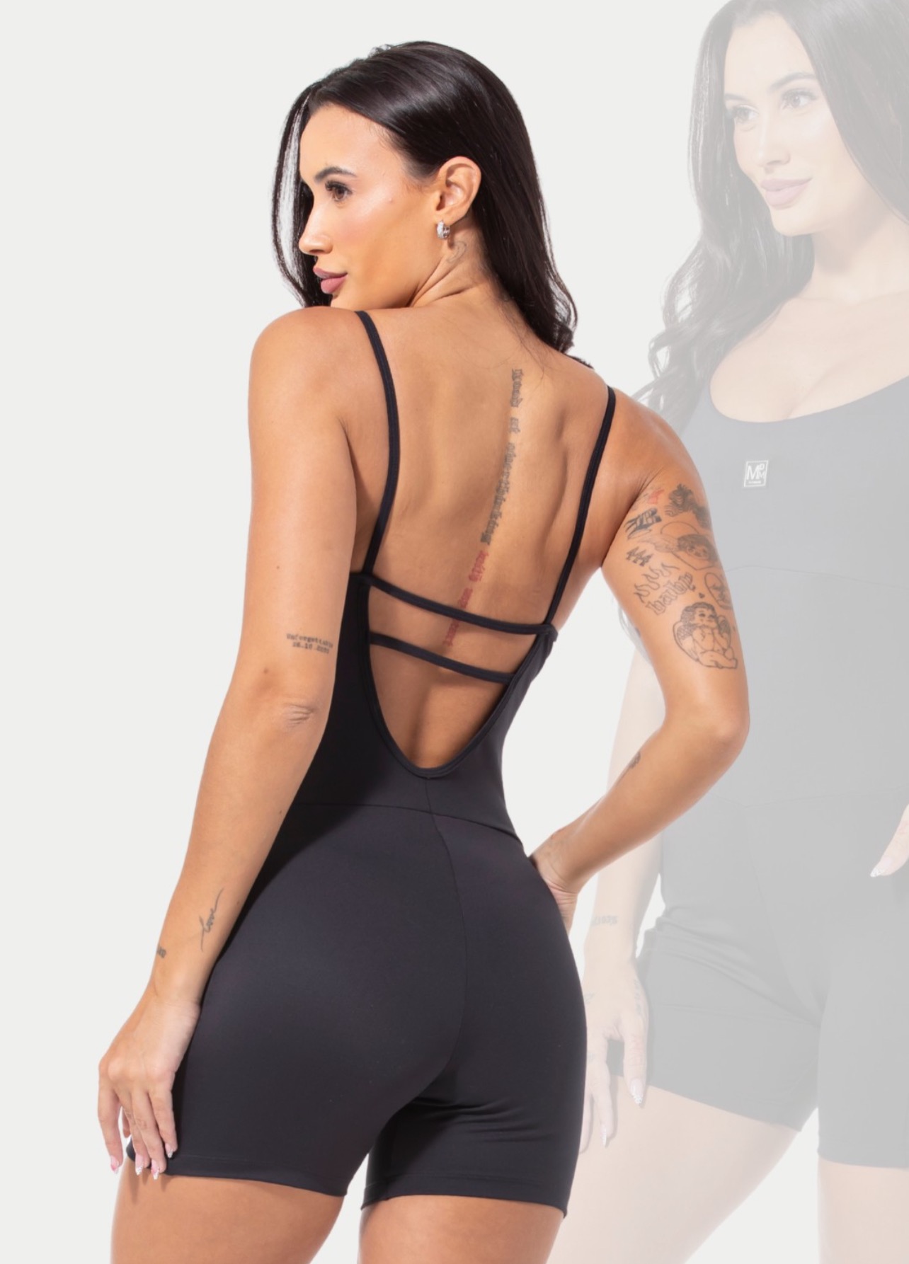 Macacão fitness curto thumbnail