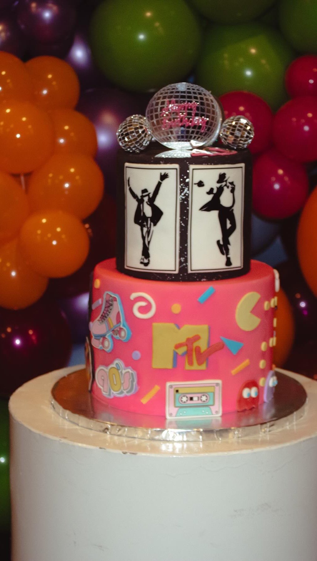 Creating epic experiences that turn into your best memories!.
.
Planning & Coordination: @barogroupevents 
Decor: @adore