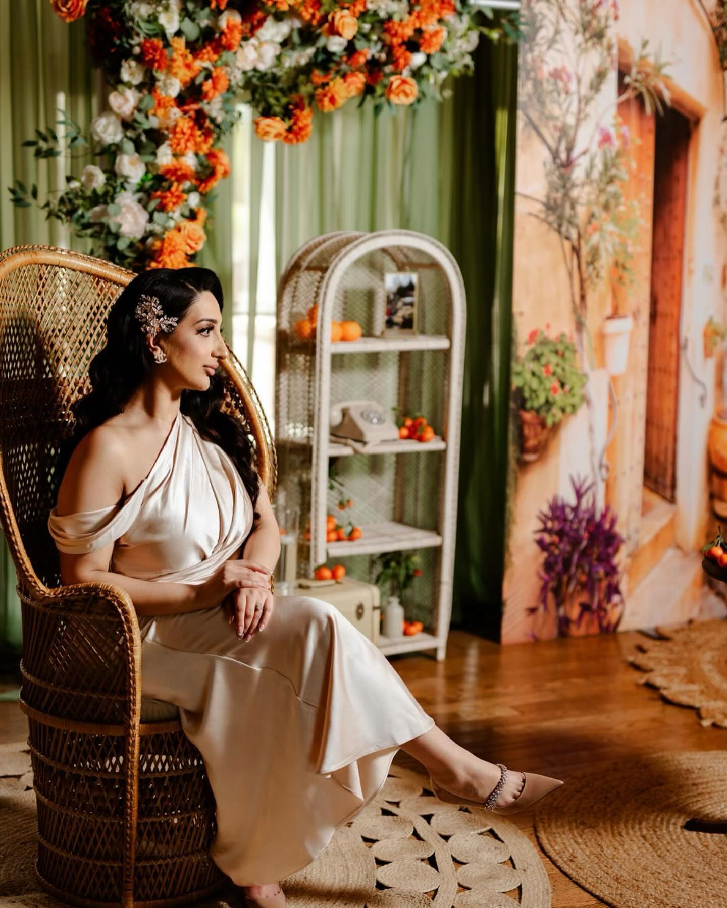 Love at First Spritz for the beautiful Parveen 🍊🧡
.
Decor @adoredecorvancouver 
Event Planner @barogroupevents
Photograp