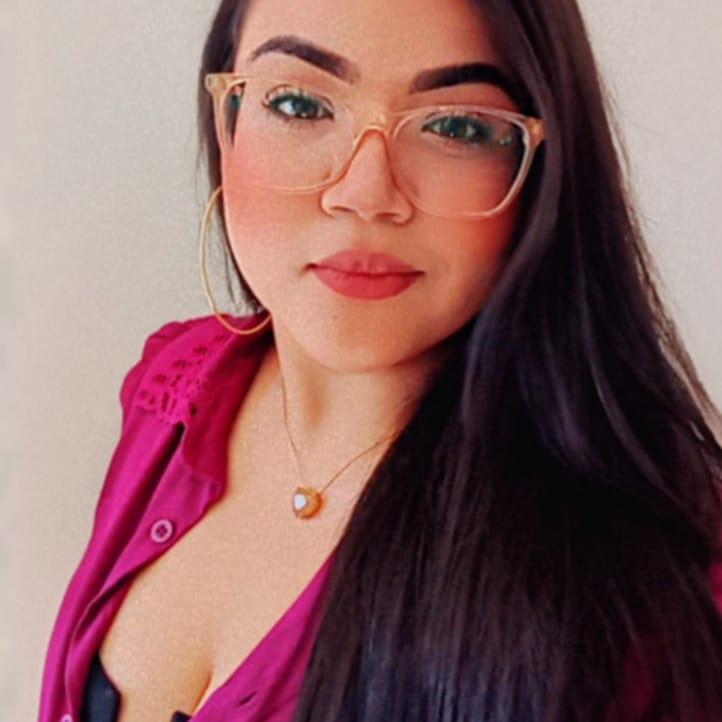 Stephany Franco - Designer de Sobrancelhas  thumbnail