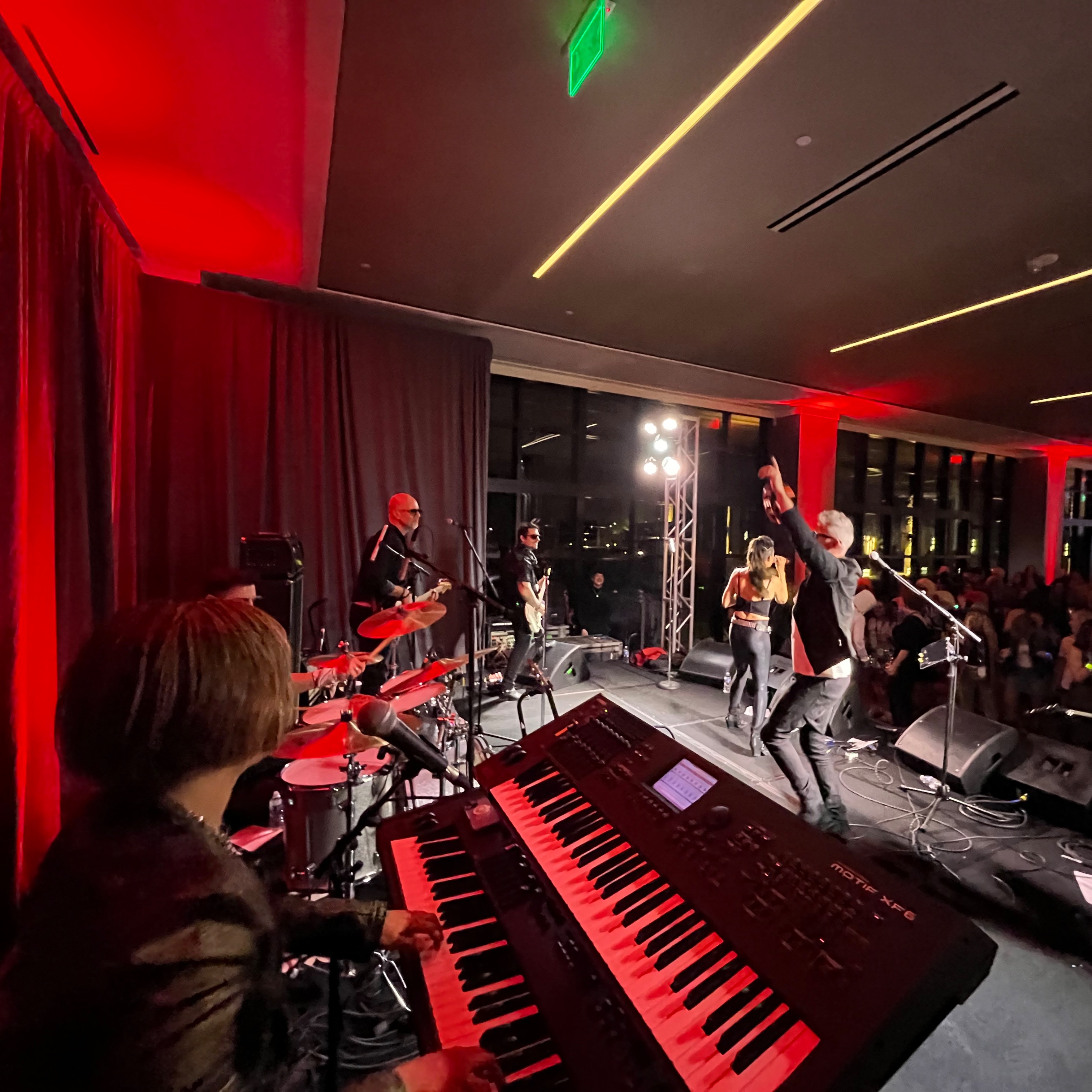 ENTERTAINMENT thumbnail