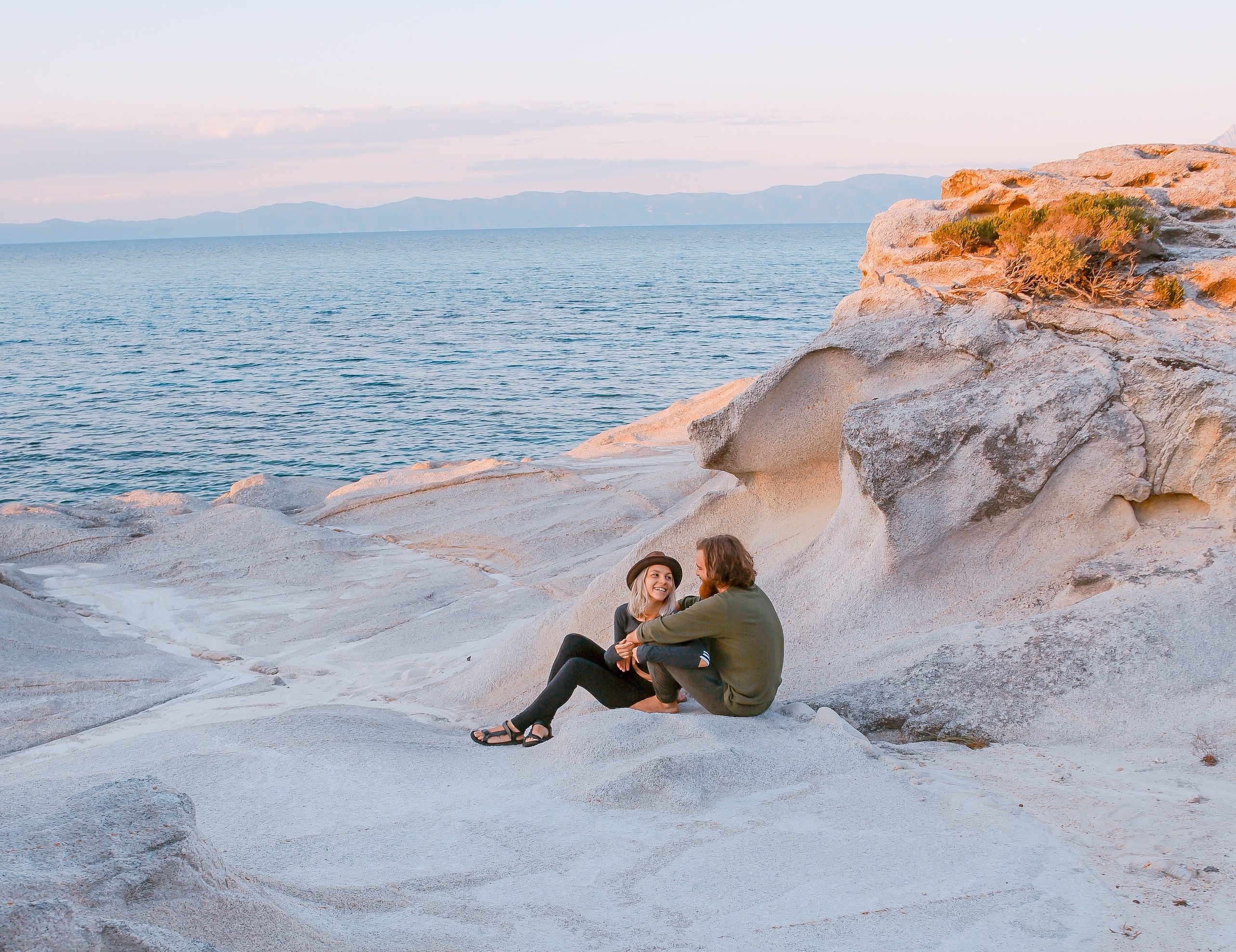 Tips for Travelling with Your Partner thumbnail