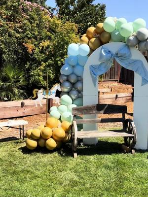 Baby boy on the way💙 #theglowpop #balloondecor #balloons #balloongarland #balloonart #decor #tuftex #booknow #babyshower