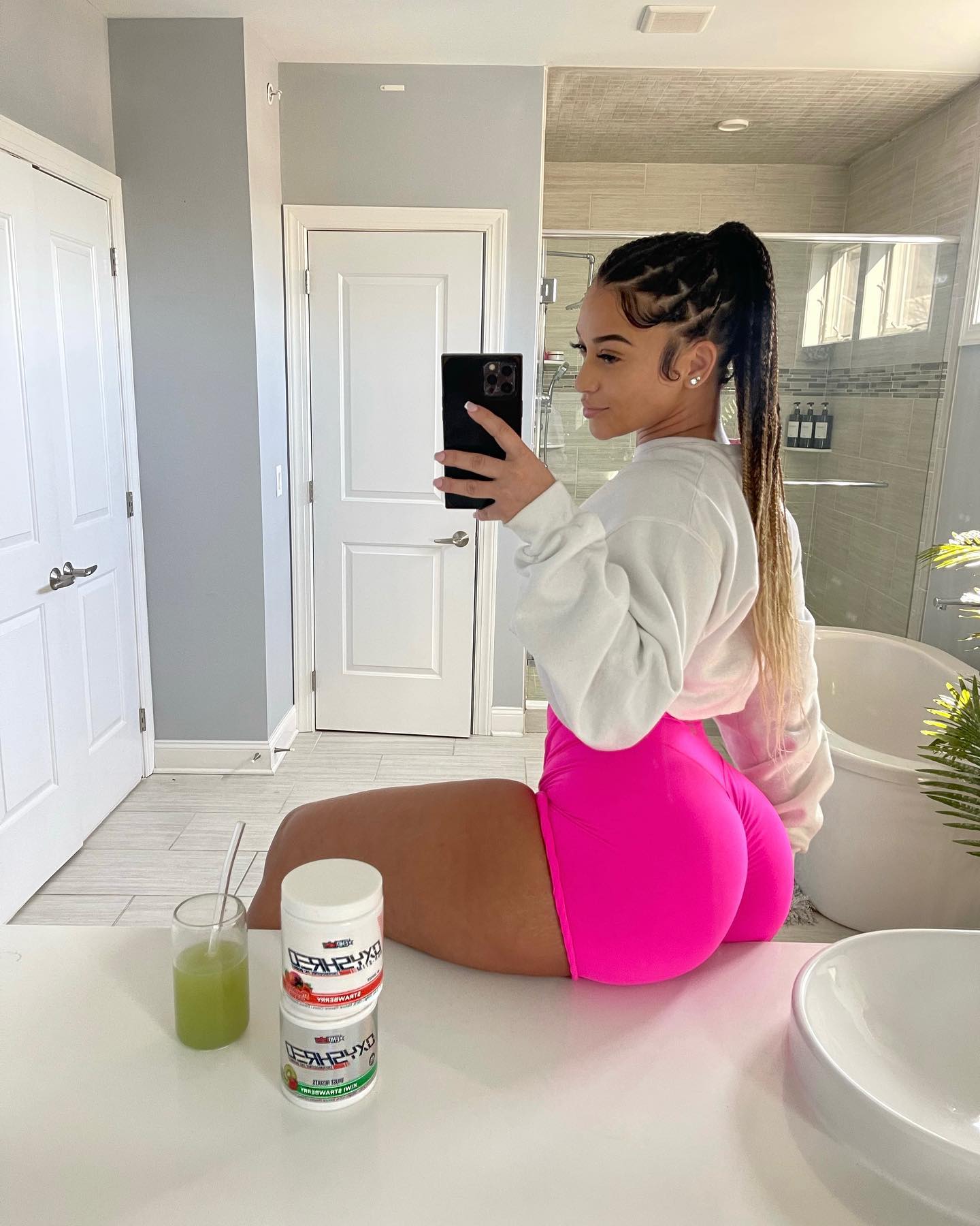 Get to know me  thumbnail