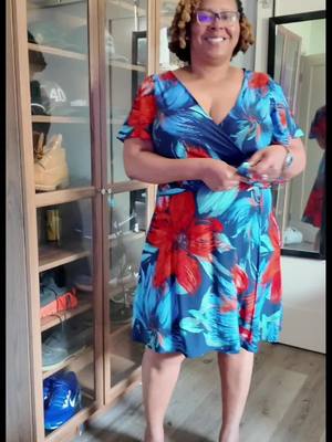 Prevent thigh chaffing with Shapermint High Waisted All Day Everyday Shaper Shorts! They're lightweight, breathable and 