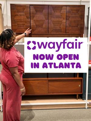 Stopped by the new @wayfair store in Atlanta! Located in the old Walmart location at Howell Mill.  This is their second 