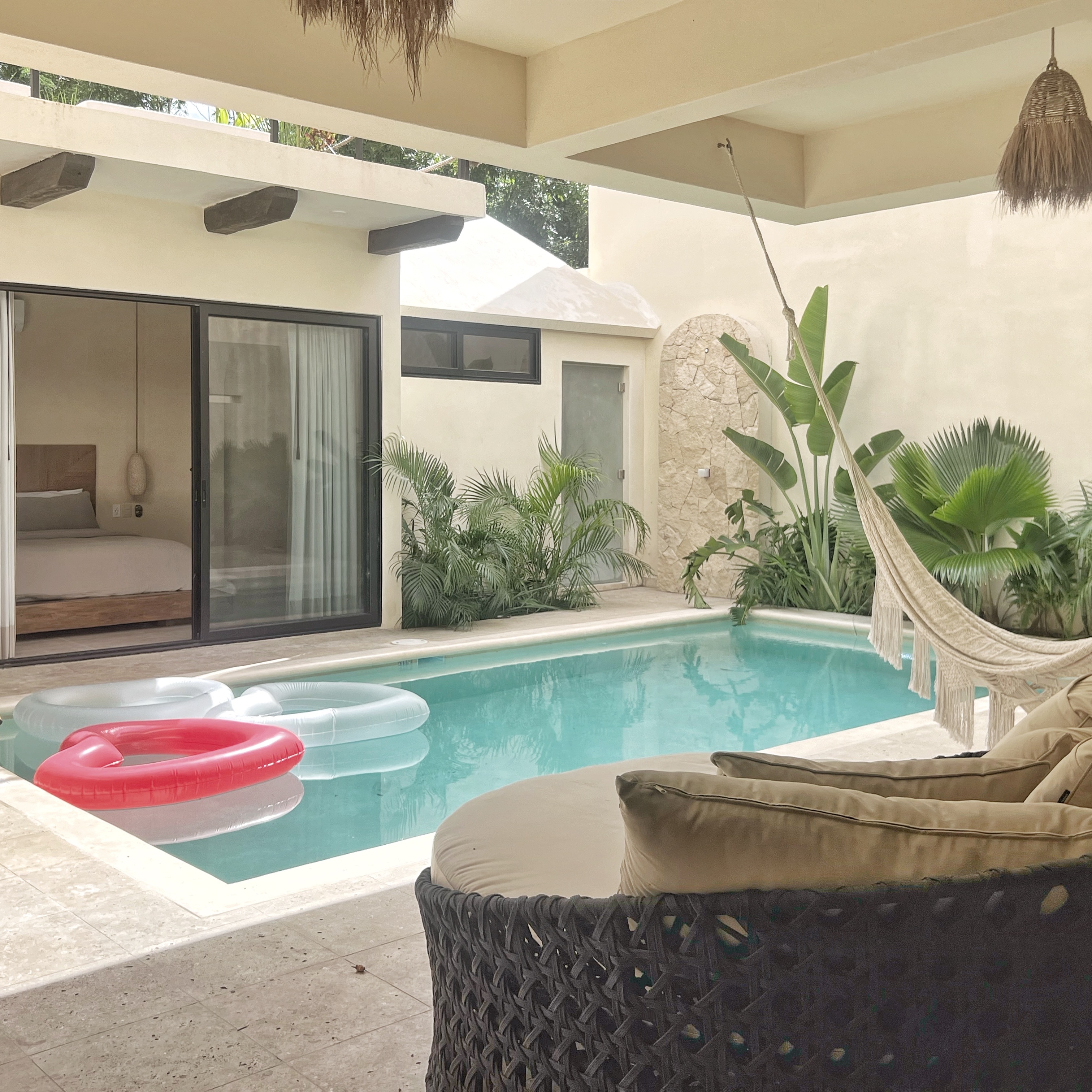*New* Villa Luna | Sleeps +12 thumbnail