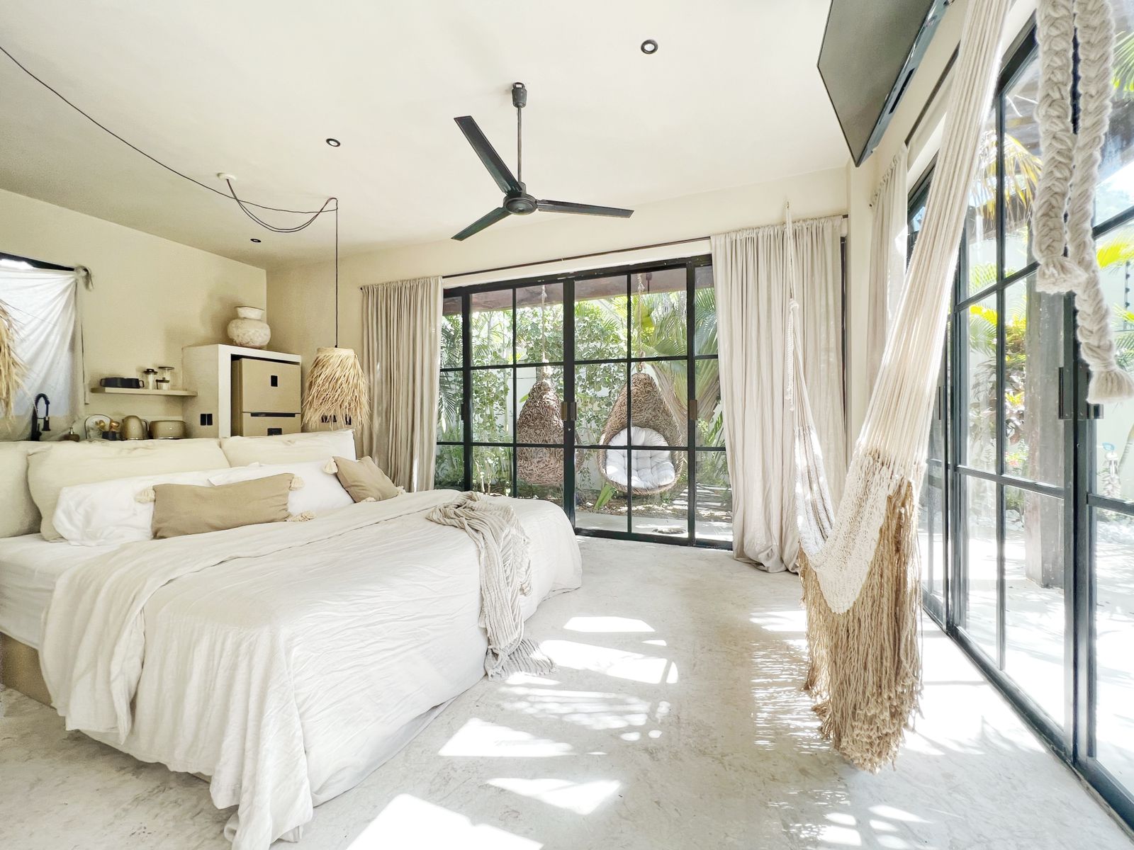 Villa Oasis | Sleeps +6 thumbnail