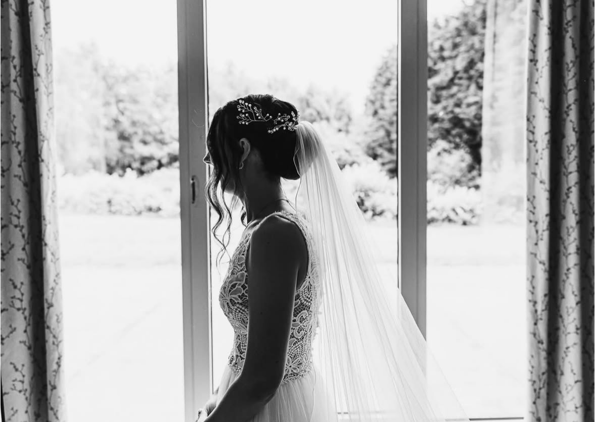 Bride Mel, Photography- Big day productions  thumbnail