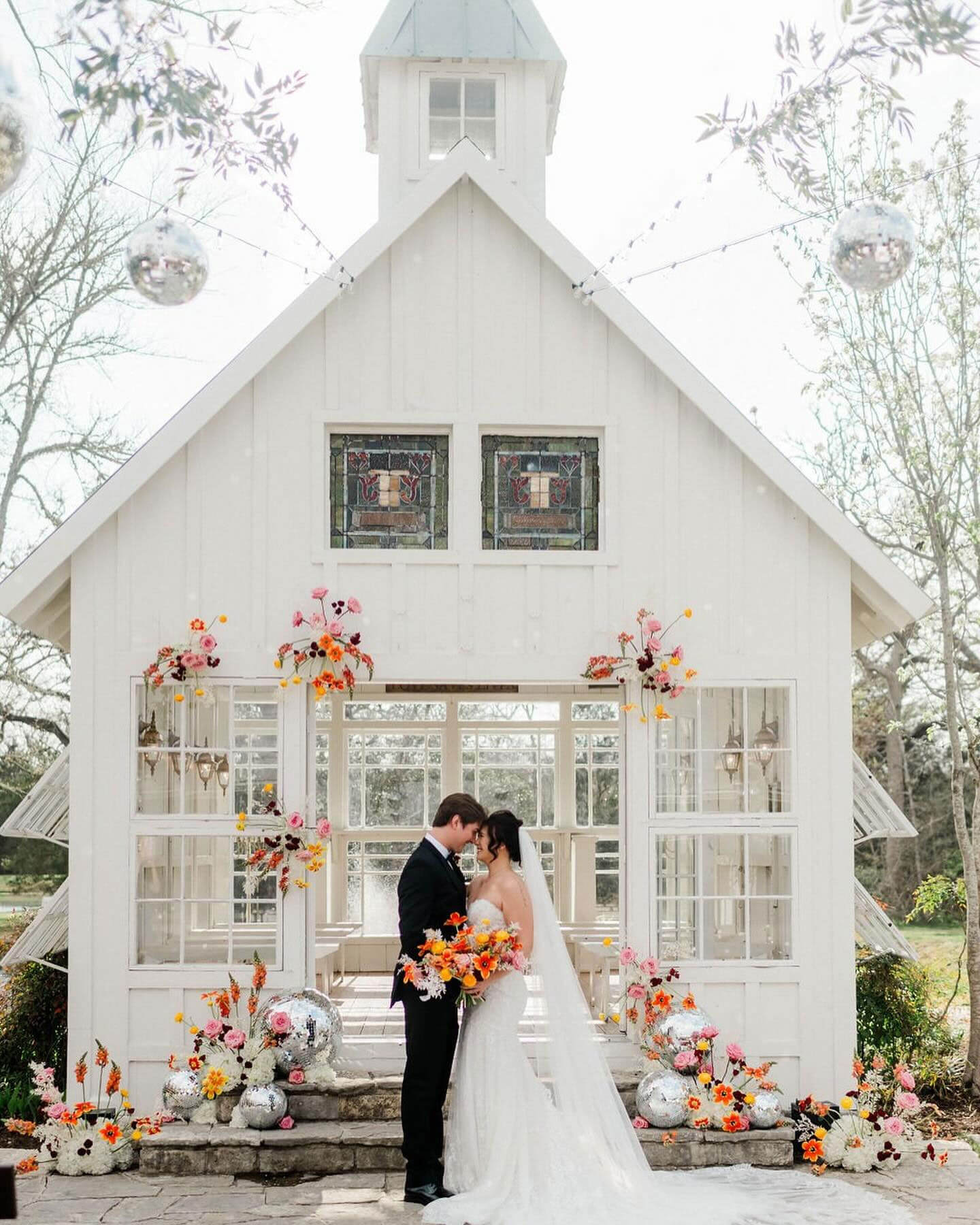Best Wedding Chapel | Chapel Wedding Venues | 100 Layer Cake thumbnail