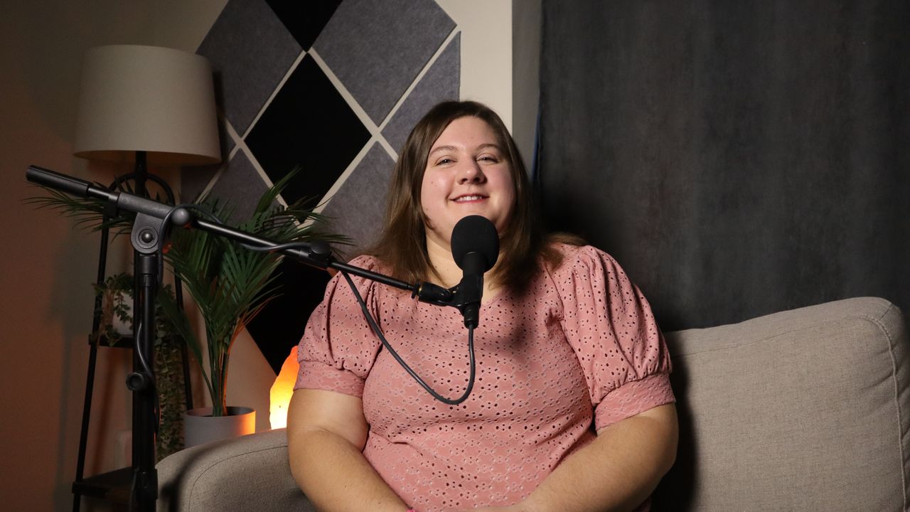 Glamour Article thumbnail