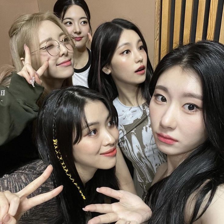 ── ꪱ๋𝗍𝗓у. ☆ thumbnail