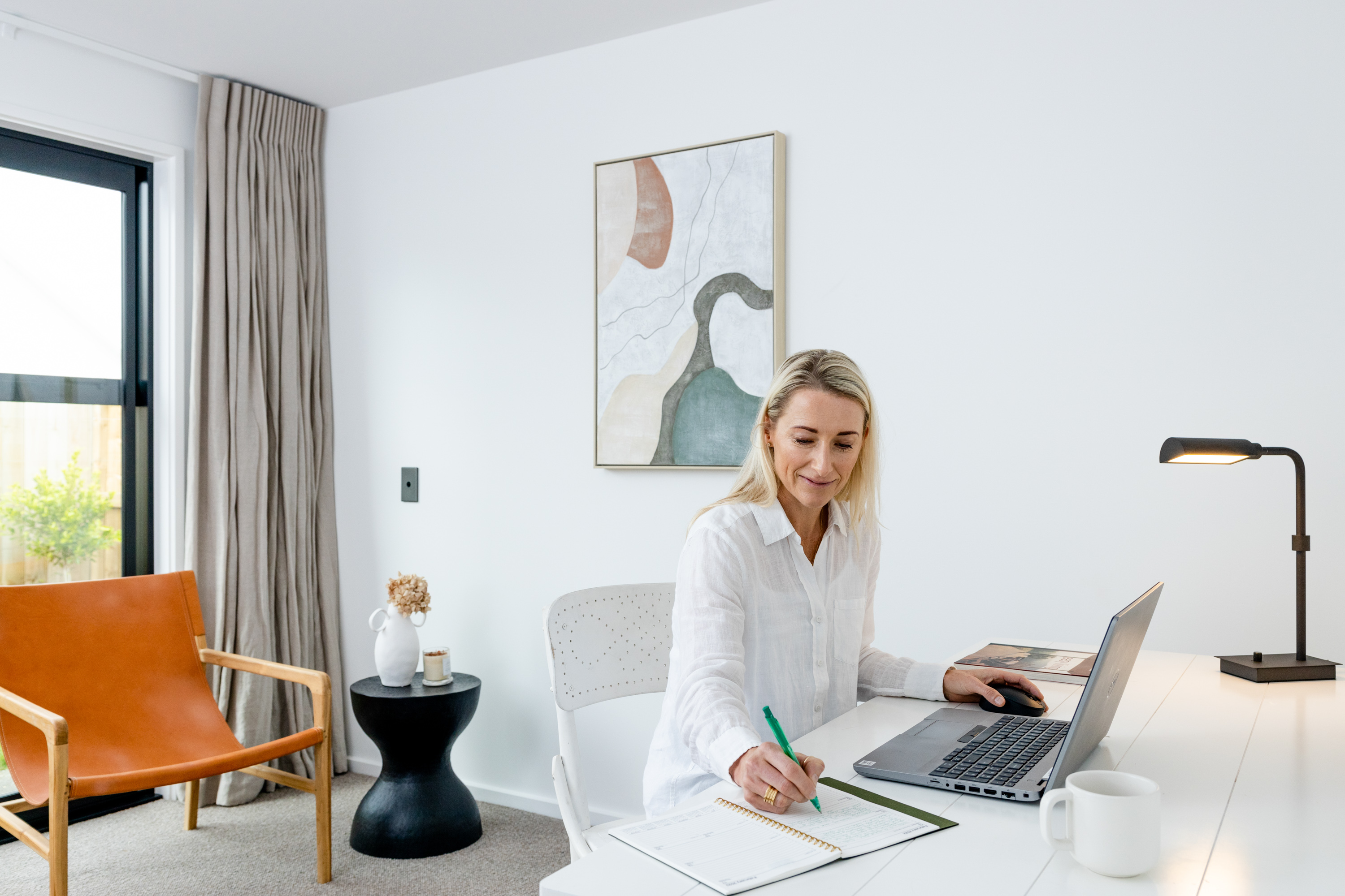 Explore now thumbnail