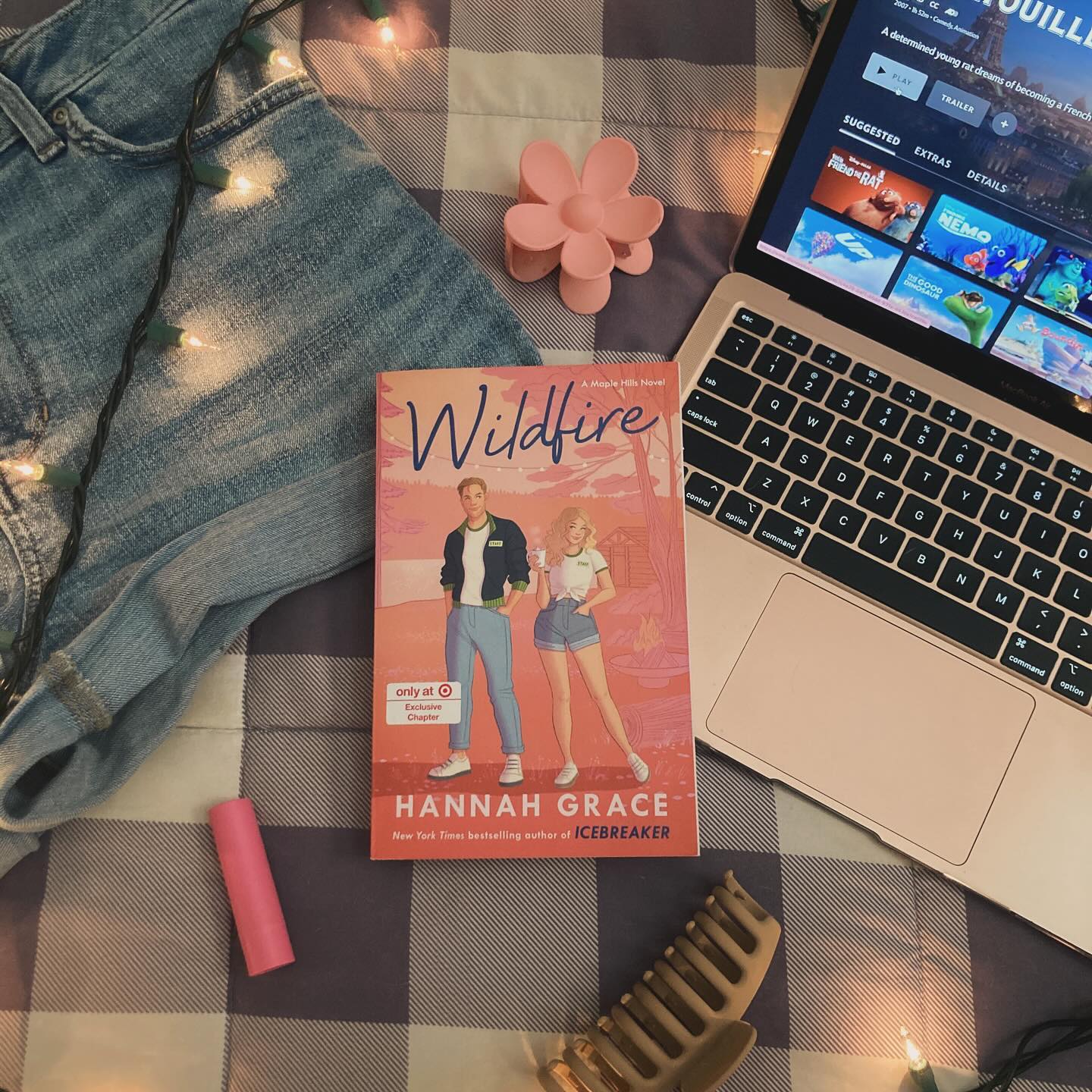 wildfire review 💗🔥🏕️✨🪵🌲

~~~

⭐️⭐️⭐️⭐️⭐️/5

Wow.

Wildfire is my favorite book in the Maple Hills series! I love Aurora 