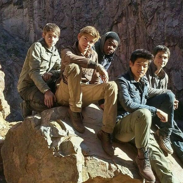 恵 ꒰  𝑺cript Maze Runner  ·  thumbnail