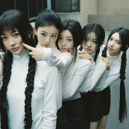 恵 ꒰  𝑺cript ILLIT  ·  thumbnail