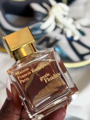 me + any matching set 🤝 love a good girls day out ✨ #disneysprings #ootd #fragrance #fragrancetiktok #disneyworld #disne