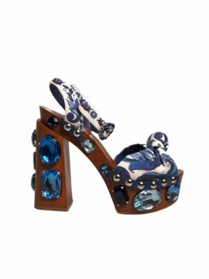 #virtualstylist #fashioninspo #fyp #springfashion #underreview