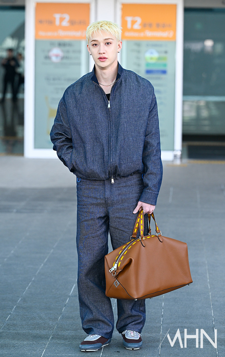 [포토] 스트레이 키즈 방찬 '심플 진 셋업' thumbnail