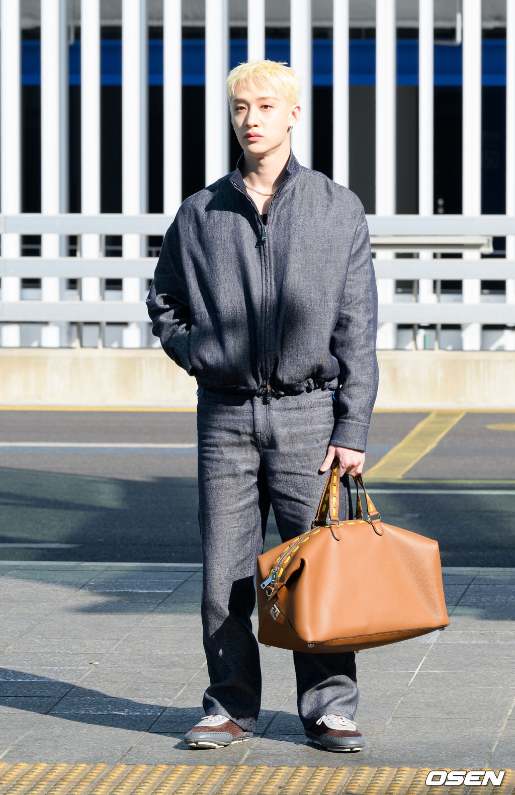 [사진]스트레이키즈 방찬,'패션쇼 다녀 올게요' thumbnail