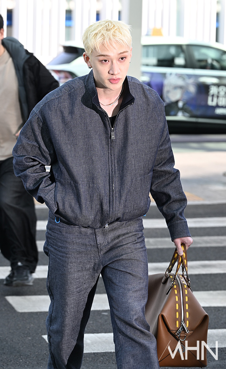 [포토] 스트레이 키즈 방찬 '스포트라이트 받으며' thumbnail