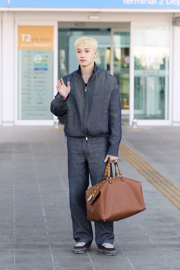 스트레이 키즈 방찬, 봄 느낌 물씬 나는 남친룩 - 뉴스인사이드 thumbnail