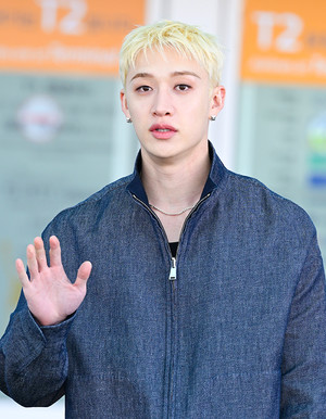 [포토] 스트레이 키즈 방찬 '반가운 인사' - MHN / 엠에이치앤 thumbnail