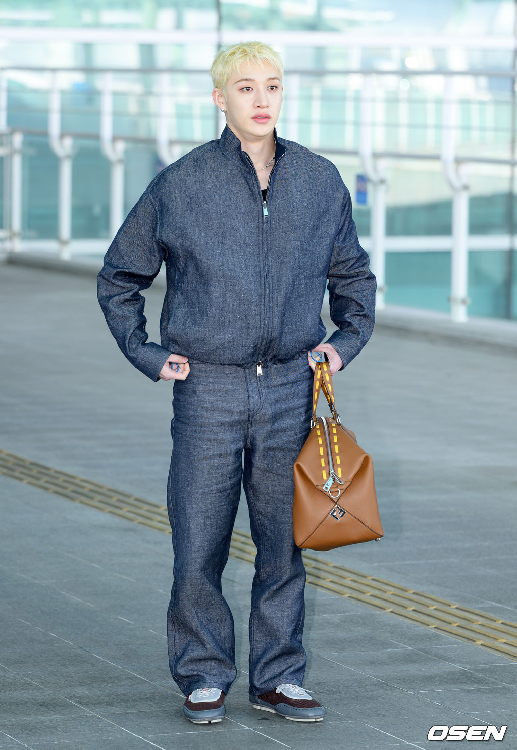 [사진]스트레이키즈 방찬,'밀라노 다녀 올게요' thumbnail