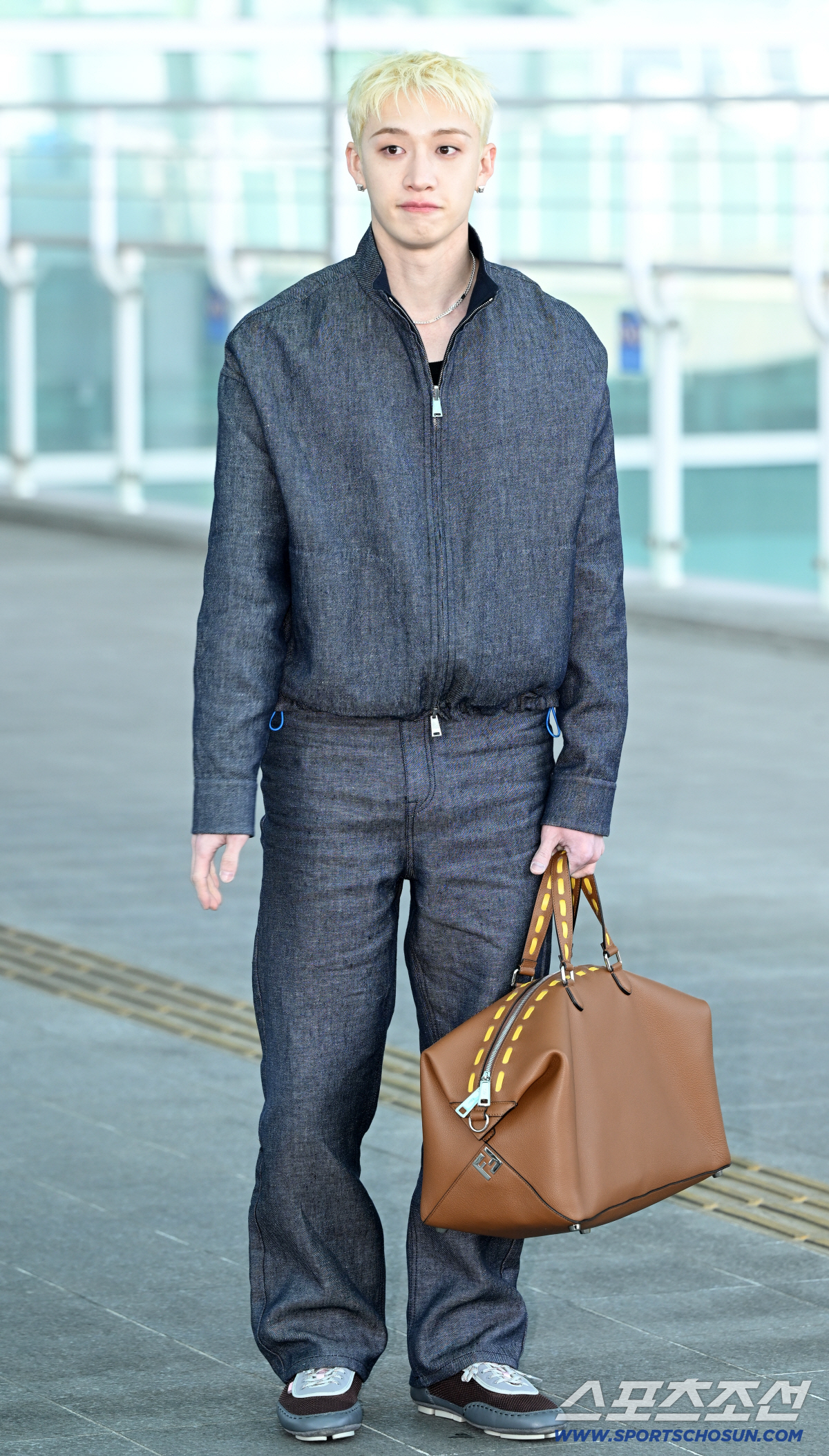 [포토] 스트레이 키즈 방찬, 밀라노로 떠나요 thumbnail