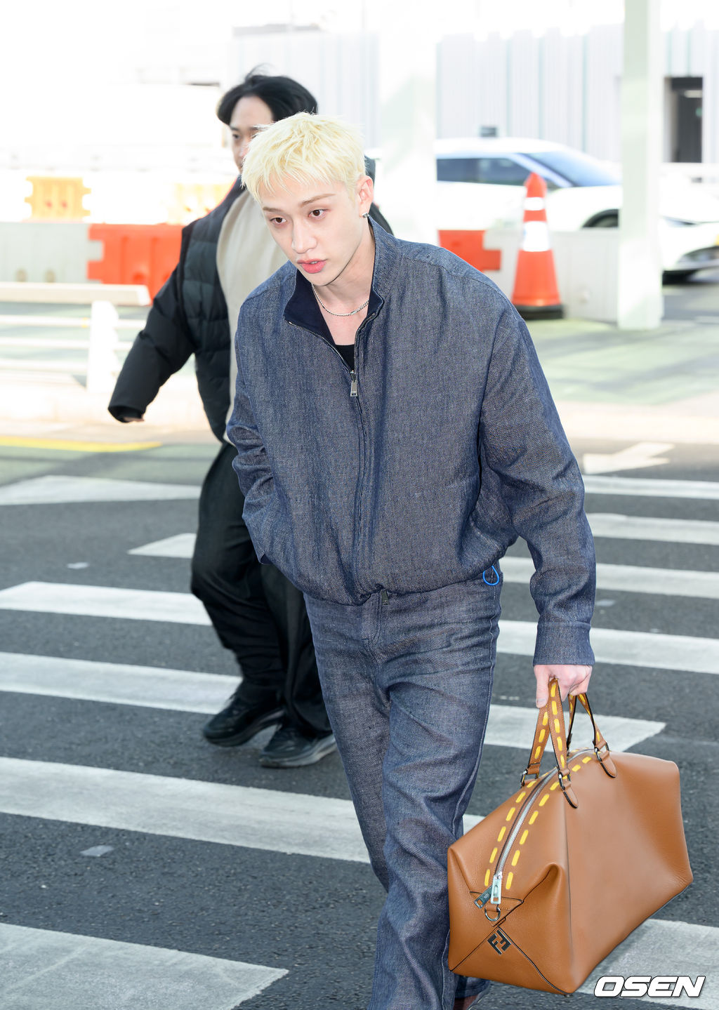 [사진]스트레이키즈 방찬,'스타일리시한 출국' thumbnail