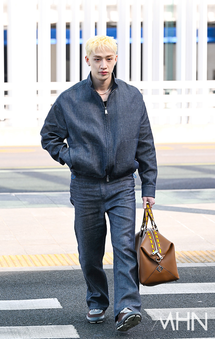 [포토] 스트레이 키즈 방찬 '댄디한 공항패션' thumbnail