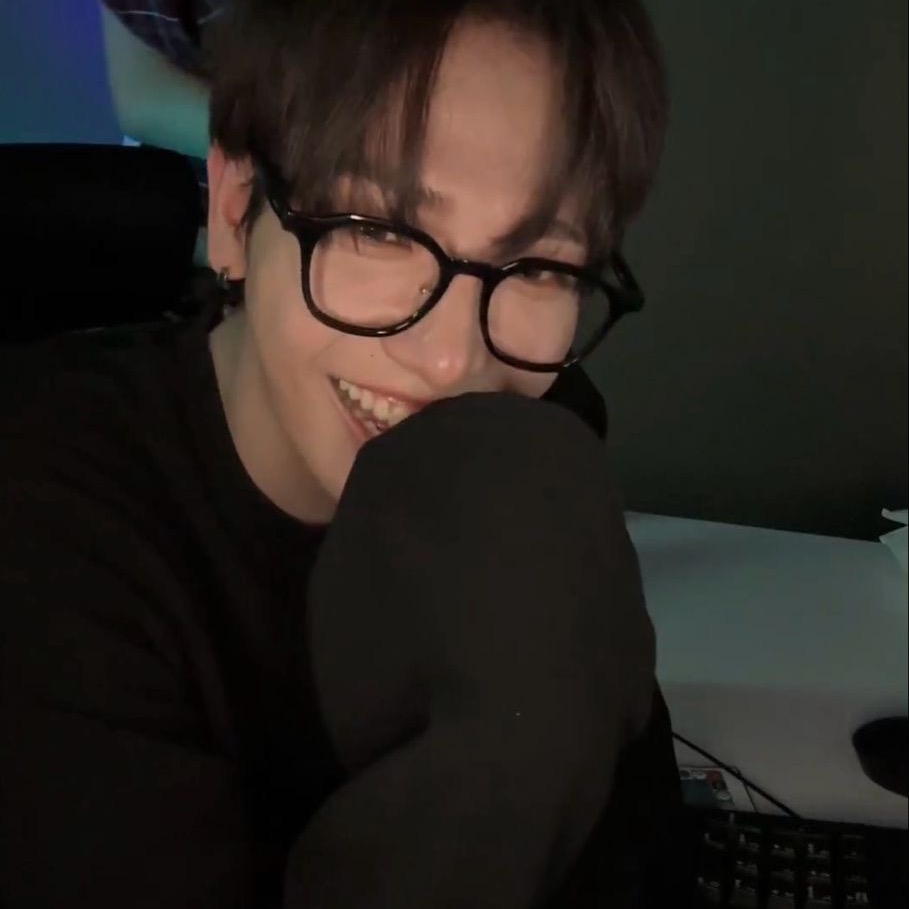 ITS ME thumbnail