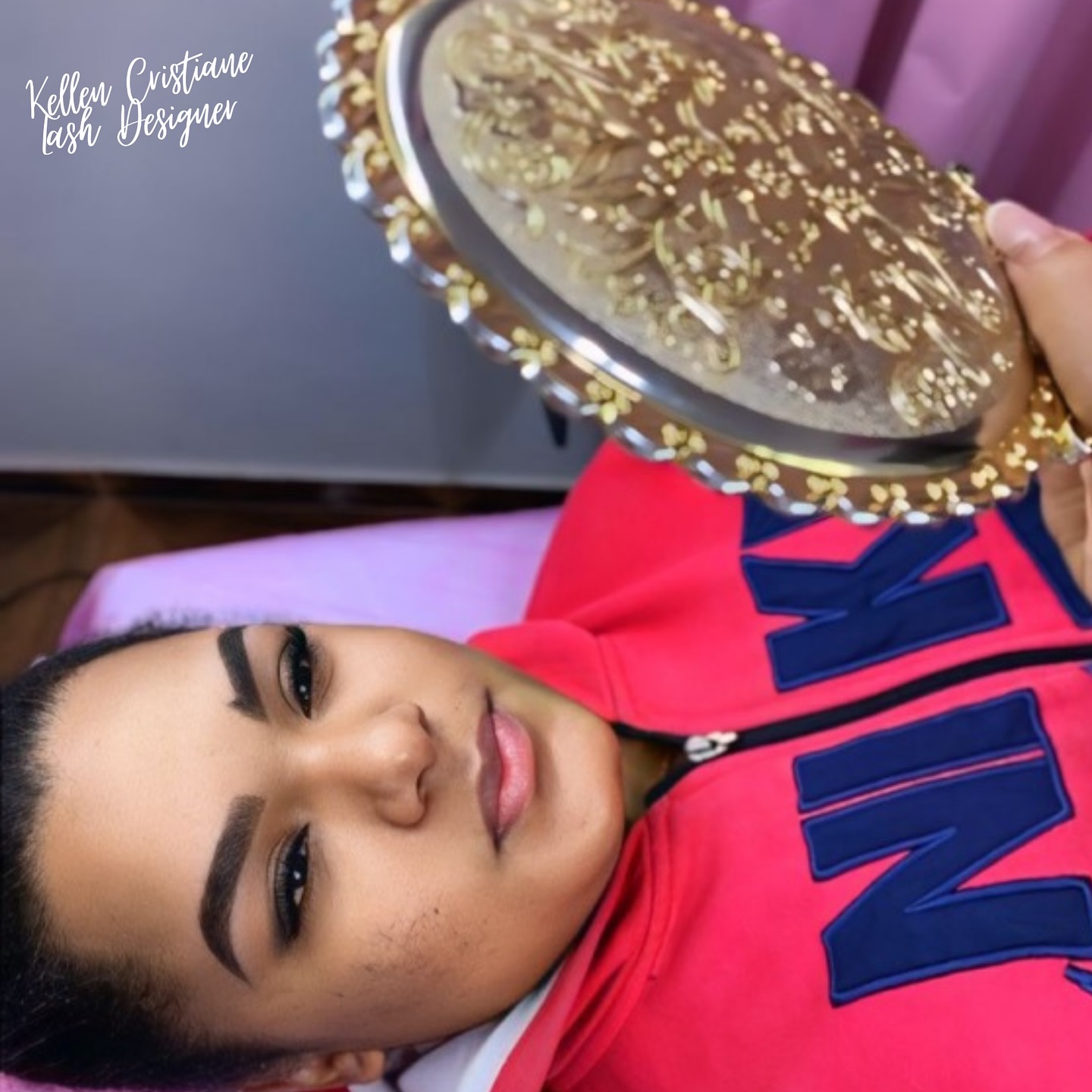 A maior satisfação quando a cliente se olha no espelho e se sente realizada no serviço realizado nela 🥰.
Neste caso aqui