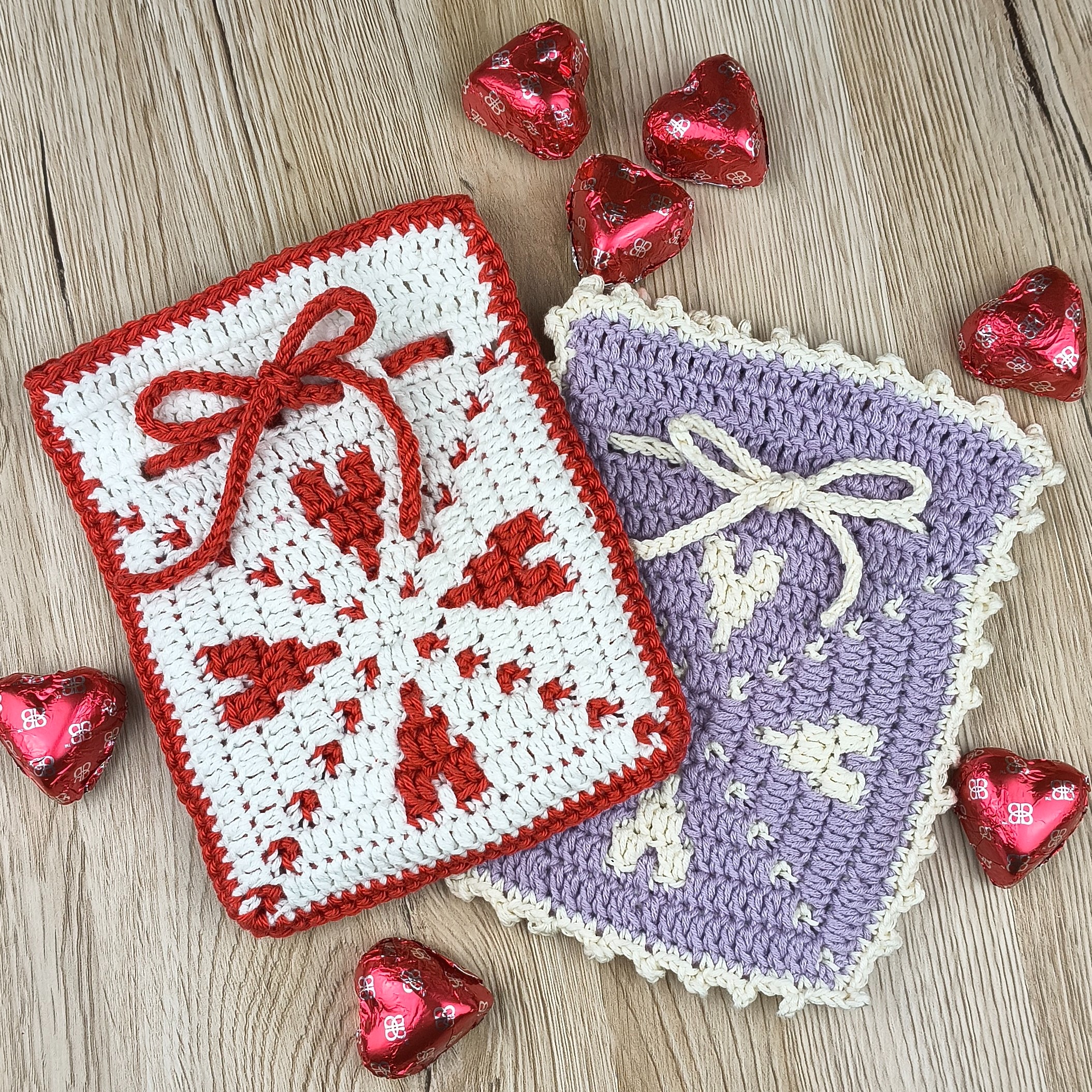 FREE Valentine's Day Treat Bag Pattern thumbnail