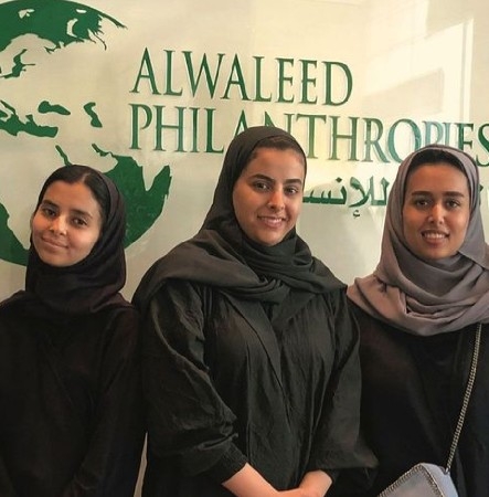 تعاون مؤسسة الوليد للإنسانية "العالمية" مع الكشافة العالمية لإطلاق برامج التطوع في الجامعات السعودية thumbnail