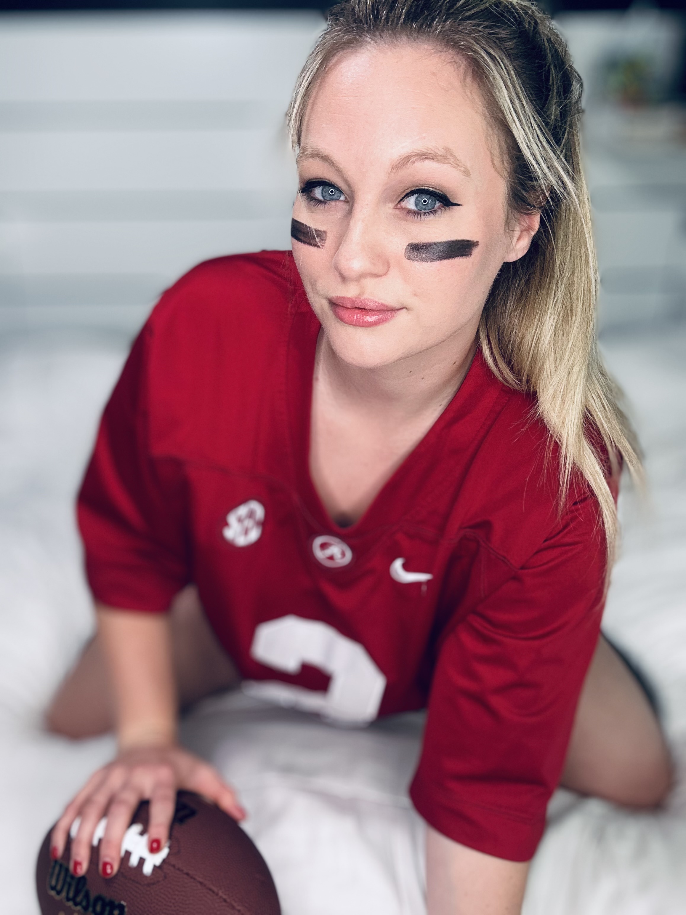 Throne | Naughty Nanny | My Wishlist thumbnail