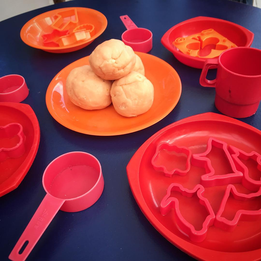 At Young Investigators this morning we had a theme of orange and red for the play dough table. We had a pastel orange pl