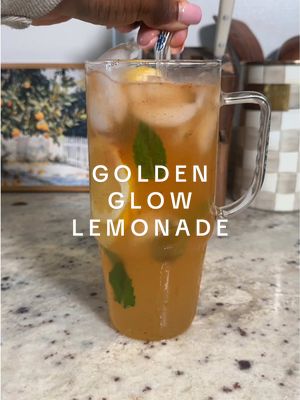 make a golden glow lemonade with me with my favorite @wildwonder pre + probiotic pineapple drink! 💛🍍 it's giving tropica