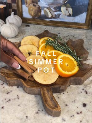 It may be 80 degrees outside but it’s August which means it’s fall and that means fall simmer pots every week  🤭🍁🧸🕯️ #fa