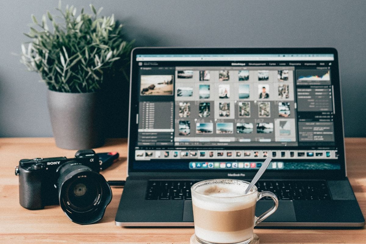 Why Professional Photographers Choose Adobe Photoshop + Lightroom CC: Faster Workflows, Better Looks, and Real Business Value thumbnail