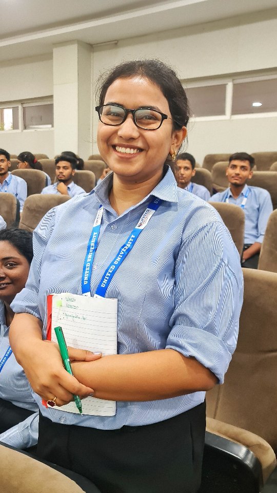 𝗧𝗛𝗘 𝗥𝗘𝗔𝗦𝗢𝗡 𝗪𝗛𝗬 𝗪𝗘𝗥𝗘'𝗥𝗘 𝗦𝗠𝗜𝗟𝗜𝗡𝗚 𝗧𝗛𝗜𝗦 𝗪𝗘𝗘𝗞! 😍🥰

Beautiful faces at the #UnitedUniversity #Allahabad! 😍👩🏻‍🦰👱🏼‍♂️ We remembe